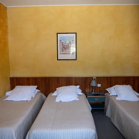 Отель Beau Rivage 2*
